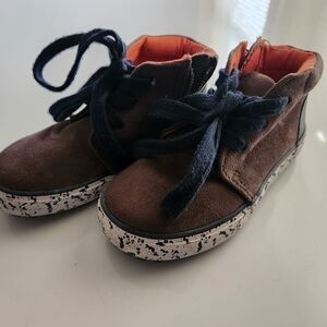 Cat & Jack Brown Boot Size 8